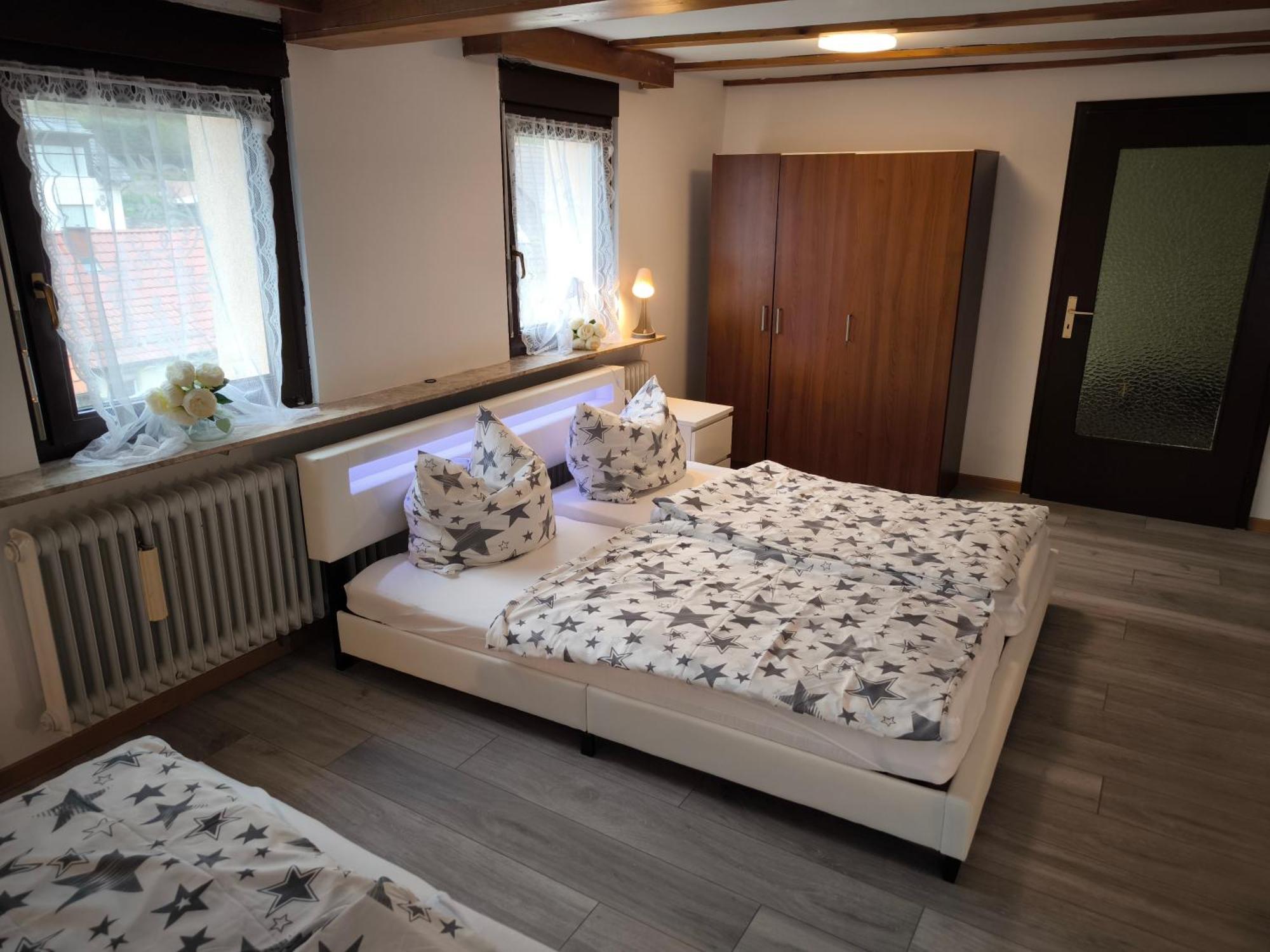 Private Guesthouse Mt ดอสเซนไฮม์ ภายนอก รูปภาพ